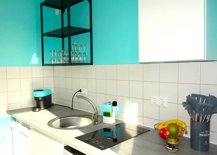 Happy Homes Blue - Up To 5 - Kueche - W-lan - Netflix - Honig - Balkon *